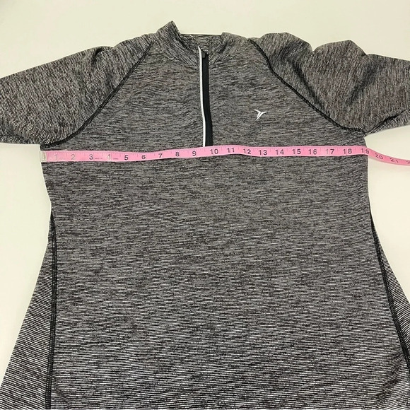 Old Navy Active Shirt Womens Size Large Black Gray Striped Pullover Long Sleeve - Picture 6 of 8